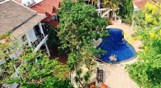 Семейный номер Standard с видом на сад Vientiane Garden Villa Hotel