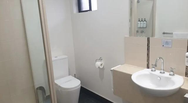 Трёхместный номер Deluxe Comfort Inn May Park