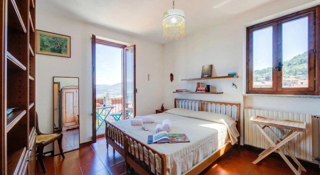 Семейные апартаменты с балконом Charming Magognino Stresa Hills Lake View