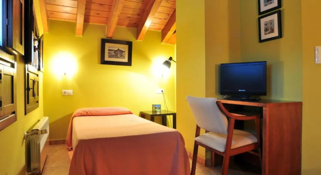 Четырёхместный номер Superior Hostal Europa