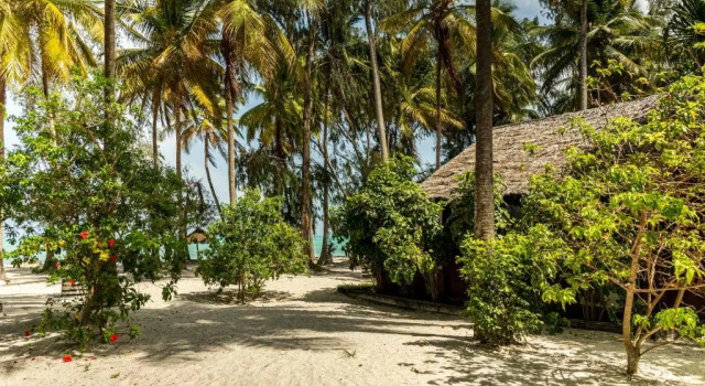Kinazi Upepo Beach Hotel