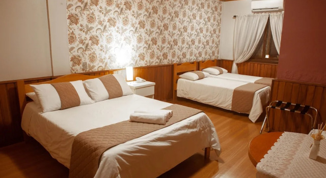 Четырёхместный номер Standard Pousada Encantos de Gramado