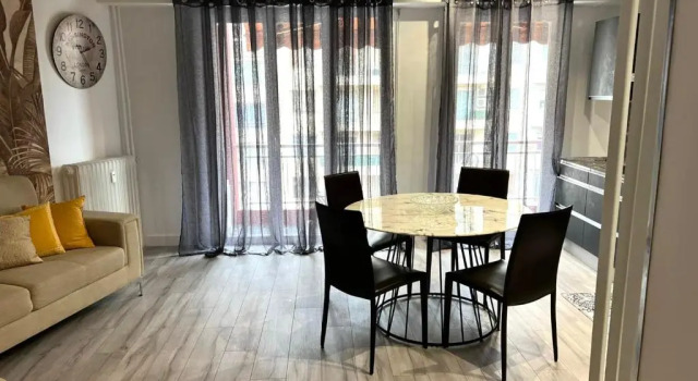 Gorgeous 2 bedrooms holiday apartement, Забронировать Апартаменты/квартира Fabron Ницца, рядом с Пляж Фаброн