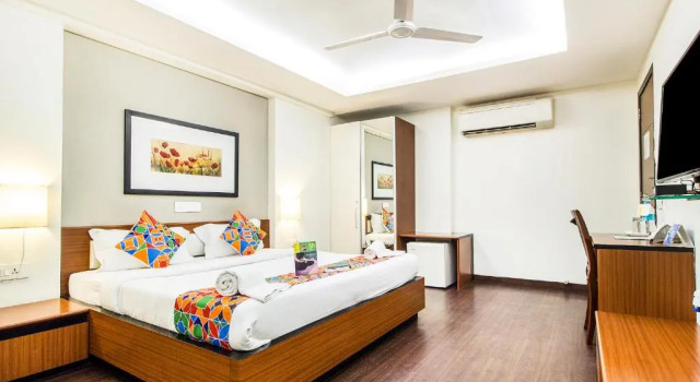Трёхместный номер Executive FabHotel Prime Avenue