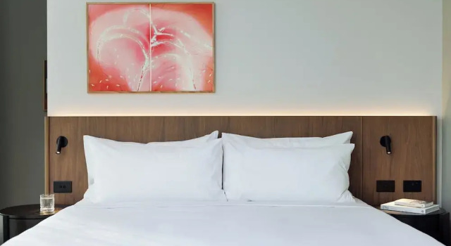 Полулюкс Crowne Plaza Geelong by IHG