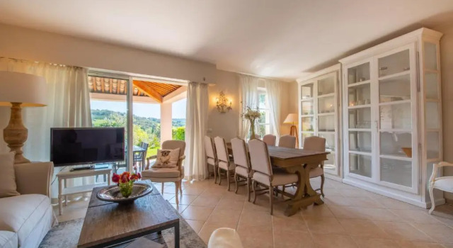 Коттедж с 4 комнатами Saint-Tropez Golf Residences