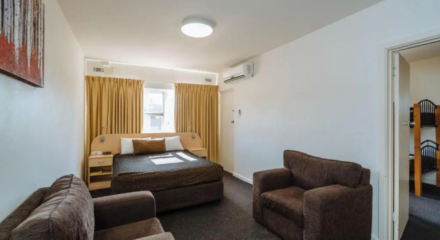 Семейный люкс с балконом Canning Bridge Auto Lodge