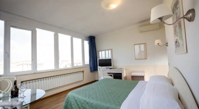Четырёхместный номер Standard Hotel Duomo