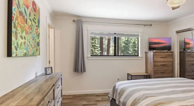 Коттедж с видом на горы Incline Bliss Dreamy Pet Friendly Escape