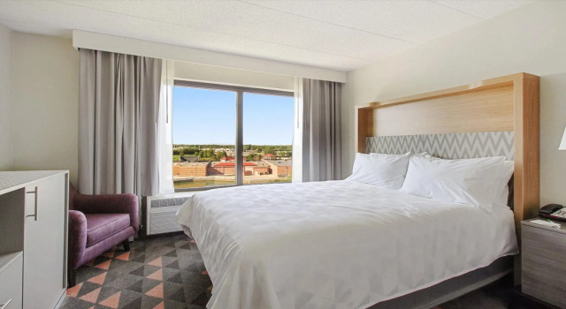 Номер Standard Holiday Inn Chicago Nw Crystal Lk Conv Ctr by IHG