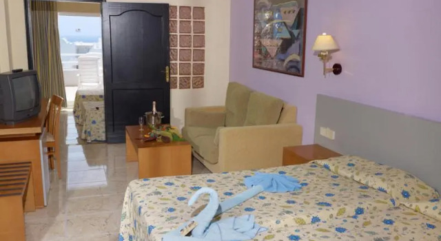 Номер Standard с балконом BLUESEA Golden Beach