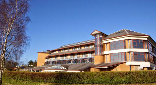 Menzies Hotels Derby - Mickleover Court, 예약 호텔 Merseyside 수영장 있는 호텔, 수영장
