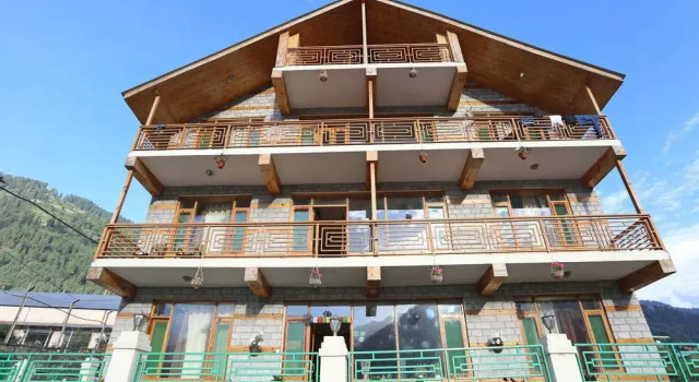 OYO 1837 Hotel Golden Meadows, Забронировать Отель Отели Манали с завтраком, Завтраки