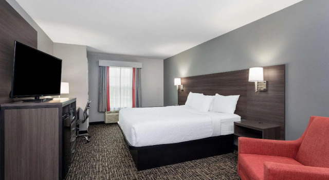 Двухместный номер Standard Ramada by Wyndham Sellersburg/Louisville North