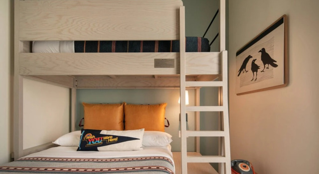 Номер Standard Moxy Portland Downtown