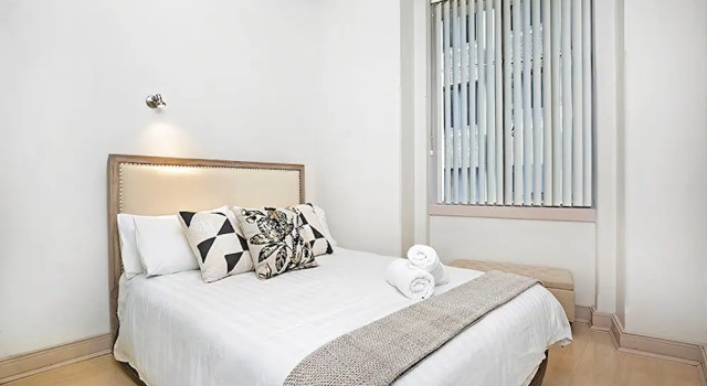 The Apartment Service CL405