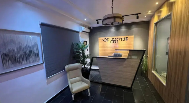 De Loccville Place, Prenota Hotel Hotel a Obio-Akp con parcheggio, Parcheggio
