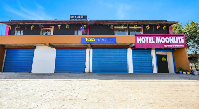 Fabhotel Moon Lite, Varaa Hotelli Faridabad Haryana