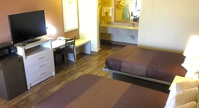 Четырёхместный номер Standard River Valley Motor Inn