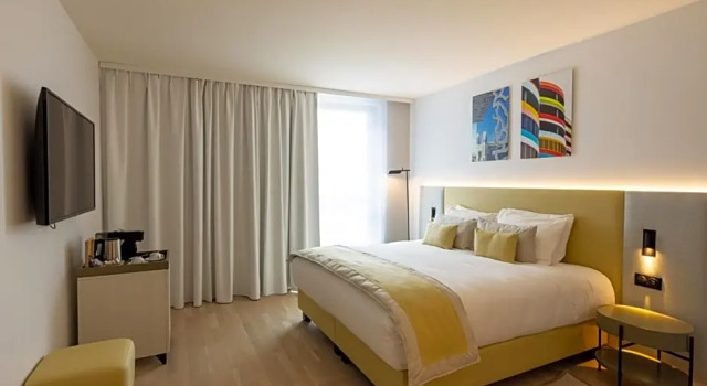 Номер Premium Crowne Plaza - Marseille Le Dôme