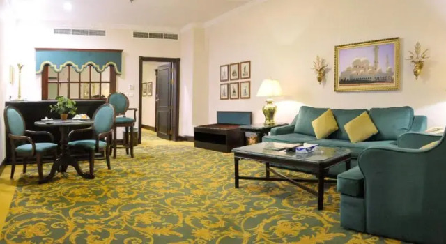 Двухместный полулюкс Habitat Hotel All Suites - Jeddah