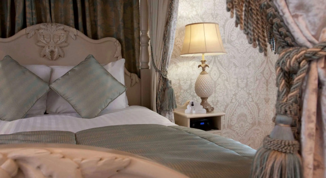 Двухместный люкс St James Hotel; BW Premier Collection