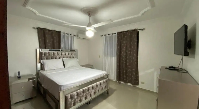 1 DR Huge cozy 3bedroom apartment to stay, Buchen Sie Ferienwohnung Villa Mella Santo Domingo