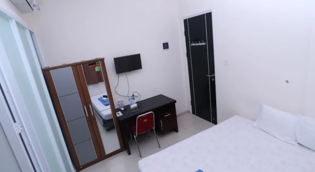 Номер Standard Kamar Keluarga Tanah Abang