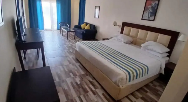 Номер Deluxe c 1 комнатой с видом на море Dome Marina Hotel & Resort