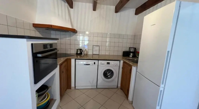 Résidence Casa Cintrone, Забронировать Отель Отели Порто-Полло с парковкой, рядом с Пруд Танкичча, Парковка