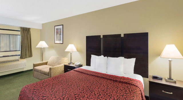 Люкс Days Inn & Suites by Wyndham Columbia Airport
