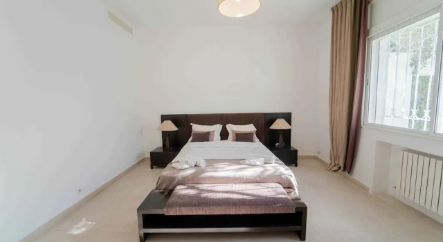 Villa Oasis Chotrana Green Calm Retreat, Rezervovat Vila Chaty v Tunis, Chalupa