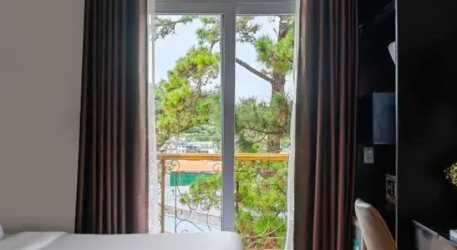 Четырёхместный семейный номер Standard Nature Hotel - Luong The Vinh