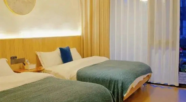 Люкс Deluxe Xingyi Youranju Inn