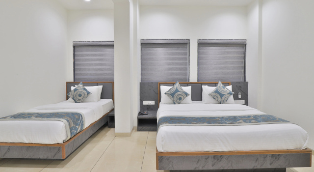 Номер Executive HOTEL SURAT