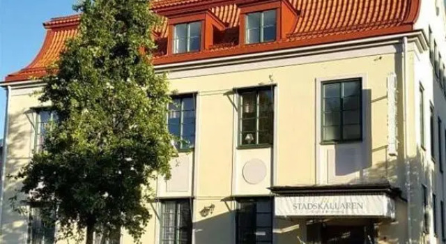 Stadskallaren, Book Hotel  