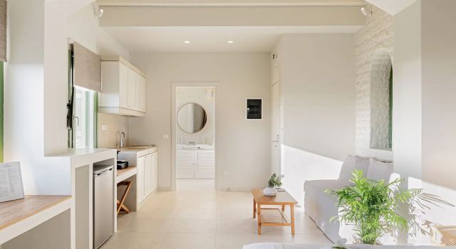 Casa Di Fiori Andros Suites, Prenota Affittacamere Hotel a Andro con parcheggio, Parcheggio