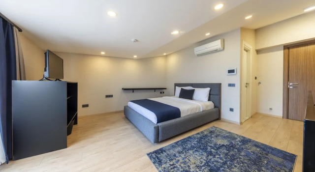 Люкс The Business Class Suit Karakoy