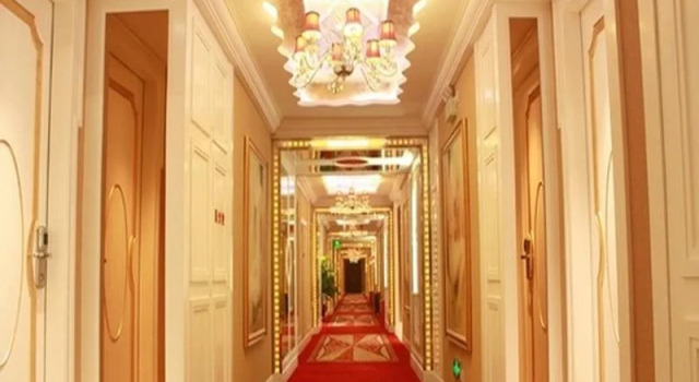 Fulai Hotel, Rezerwuj Hotel Hotele w Shenzhen z parkingiem, Parking