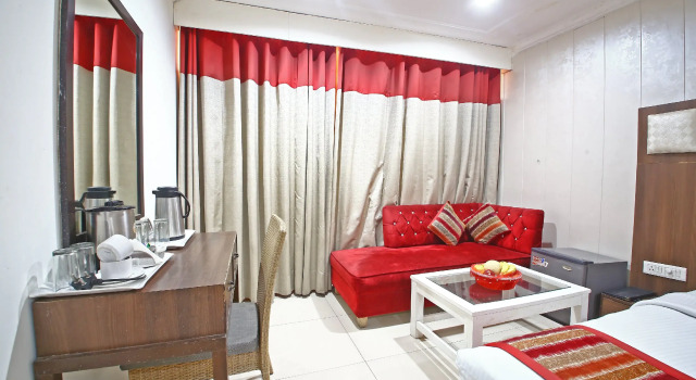 Номер Deluxe Hotel Diamond Plaza