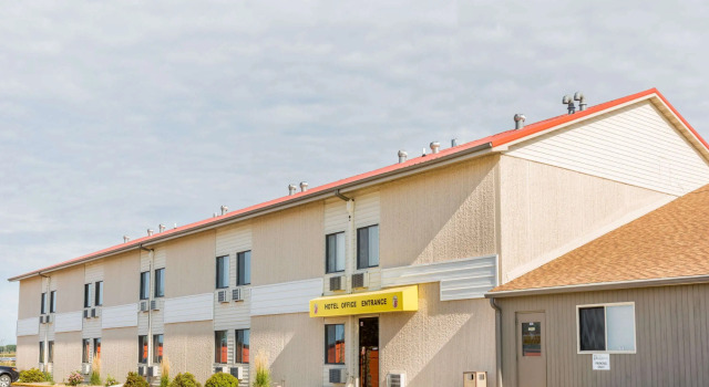 Super 8 by Wyndham Luverne, Varaa Hotelli Hotellit Minnesota pysäköinnillä, Pysäköinti