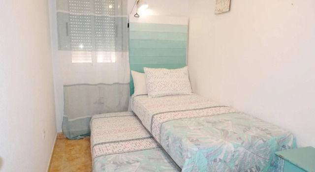PALMERAS EN LA PLAYA - Beach House in Oliva, Забронировать Отель Старый город Олива Коста-де-Валенсия