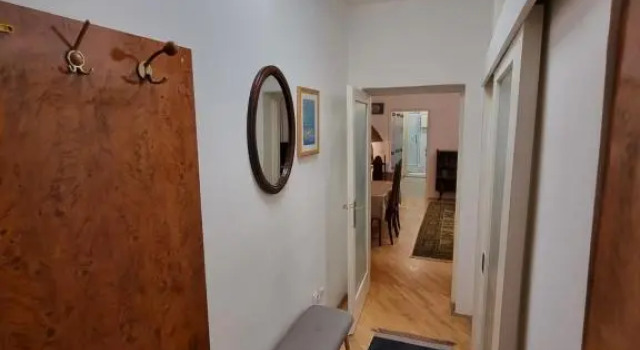 Big Downtown Apartment across National Theater (2 Bedrooms), Забронировать Апартаменты/квартира Апартаменты Белграда, рядом с Residence of Princess Ljubica, Апартаменты/квартира