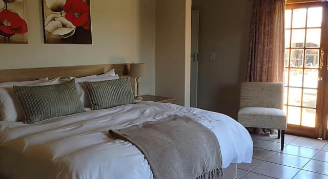 12 on Vaal Drive Guesthouse