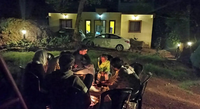 Jiman Villa Mahabaleshwar, Забронировать Вилла Коттеджи Махабалешвар, рядом с Озеро Венна, Коттедж