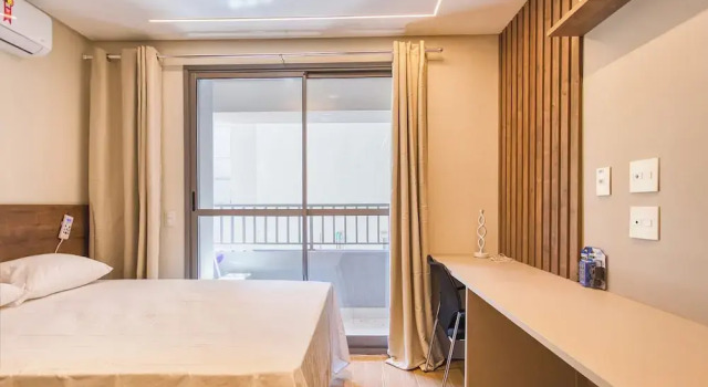 Flat na Vila Mariana c Varanda pr x ao Metr, Забронировать Отель Вила-Мариана Сан-Пауло, рядом с Культурный центр «Сан-Паулу»