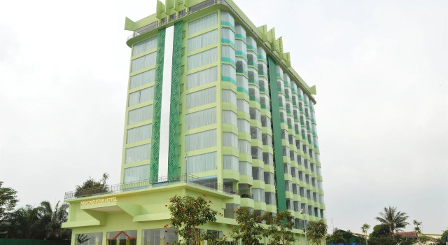 High Sky Hotel, Buchen Sie Hotel Hotels in Kandal mit Parkplatz, Parkplätze