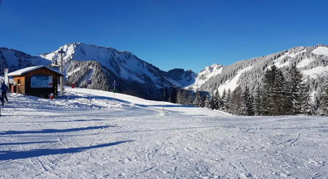 STUDIO AVEC VUE MONTAGNE -SAINT JEAN D'AULPS STATION - 4 Personnes- PIED DES PISTES 20, Забронировать Апартаменты/квартира Отели в центре Сен-Жан-д'Ольп, в центре