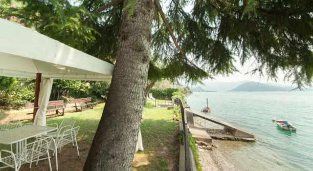 Апартаменты Nest on The Lake