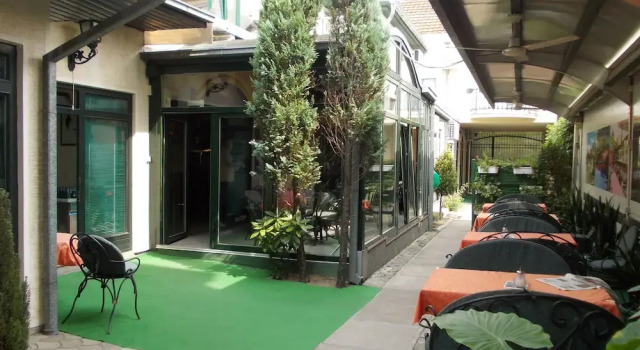 B&B Passage
